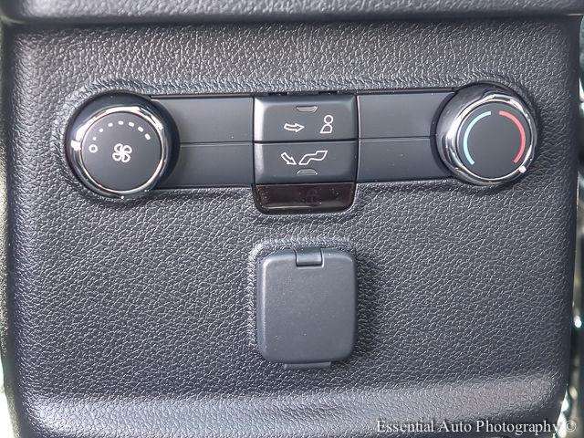 2017 Ford Explorer XLT 4dr SUV